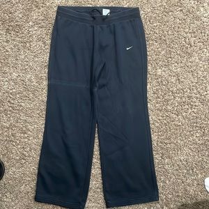 Nike Women’s Sweatpants. Size L. Black